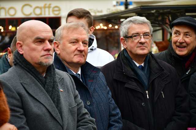 [WIDEO/FOTO] Przemysław Czarnek wizytował w Świdnicy. Wyraził wsparcie dla Karola Nawrockiego