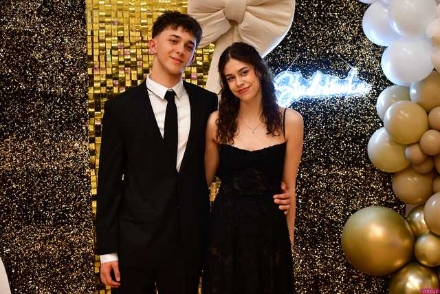 [WIDEO/FOTO] Ależ to był bal! Studniówka maturzystów ze świdnickiego Banacha 