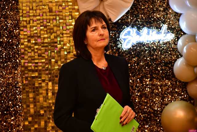 [WIDEO/FOTO] Ależ to był bal! Studniówka maturzystów ze świdnickiego Banacha 