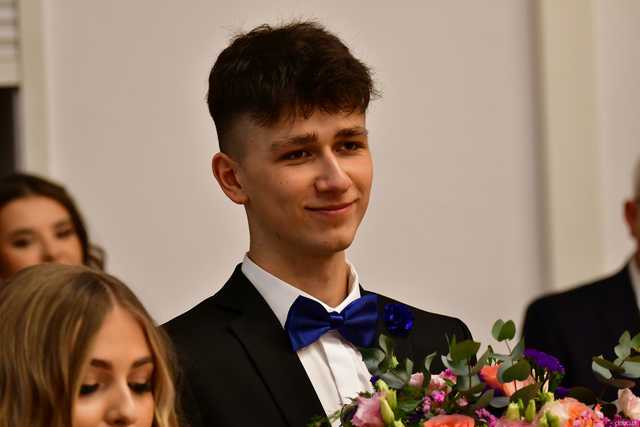 [WIDEO/FOTO] Ależ to był bal! Studniówka maturzystów ze świdnickiego Banacha 