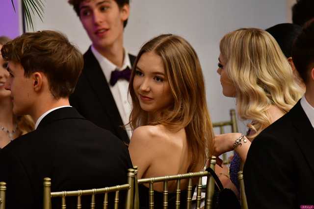 [WIDEO/FOTO] Ależ to był bal! Studniówka maturzystów ze świdnickiego Banacha 