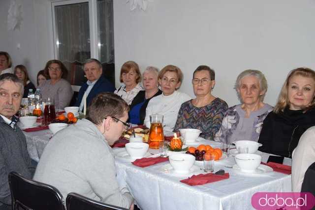 [FOTO] Kolędy, jasełka i moc życzeń. Za nami oworoczne spotkanie w Bojanicach