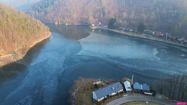 [WIDEO/FOTO z POWIETRZA] Czy sytuacja nad Jeziorem Bystrzyckim się ustabilizowała?
