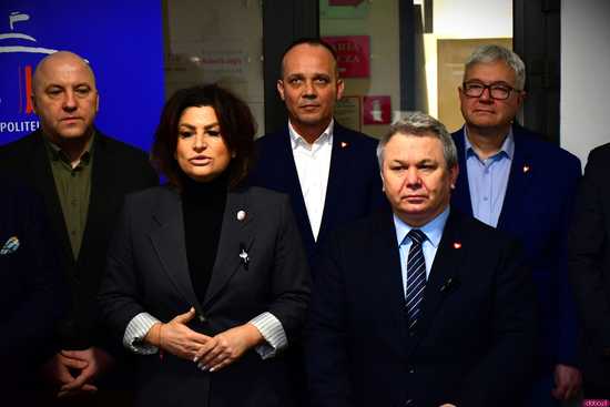 [FOTO] Samorządy Naprzód! Parlamentarzyści i samorządowcy wspierają kandydaturę Rafała Trzaskowskiego