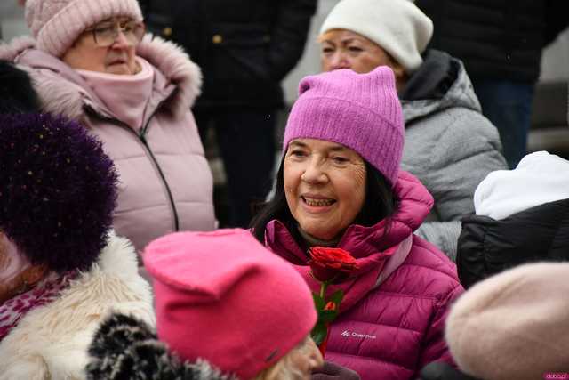 [WIDEO/FOTO] Wspólnie wystąpiły przeciwko przemocy. Akcja One Billion Rising w Świebodzicach