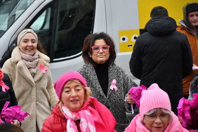 [WIDEO/FOTO] Wspólnie wystąpiły przeciwko przemocy. Akcja One Billion Rising w Świebodzicach