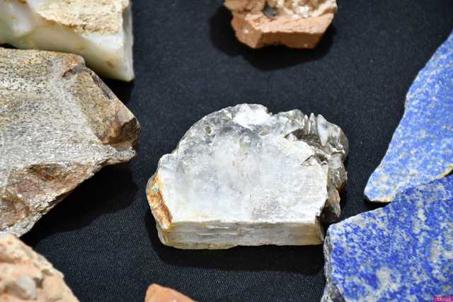 [WIDEO/FOTO] Ależ okazy! Ruszyła XII Giełda Minerałów i Biżuterii w Galerii Świdnickiej