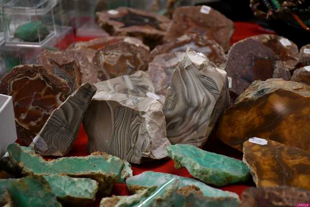 [WIDEO/FOTO] Ależ okazy! Ruszyła XII Giełda Minerałów i Biżuterii w Galerii Świdnickiej