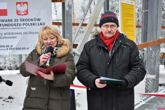 [WIDEO/FOTO] Nowa wieża widokowa oficjalnie otwarta! Rozpościera się z niej okazały widok na okolicę