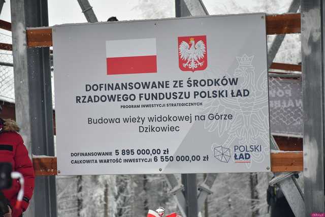 [WIDEO/FOTO] Nowa wieża widokowa oficjalnie otwarta! Rozpościera się z niej okazały widok na okolicę