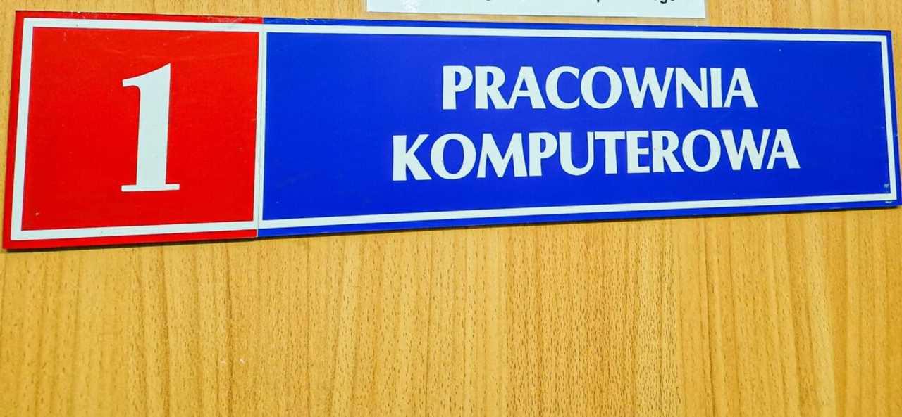 [FOTO] W strzeleckiej podstawówce powstała nowoczesna pracownia komputerowa