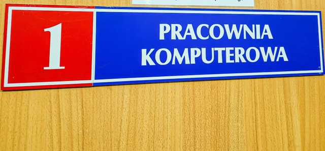 [FOTO] W strzeleckiej podstawówce powstała nowoczesna pracownia komputerowa
