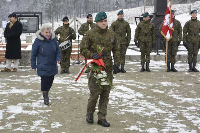 [FOTO] Minęło 80 lat od likwidacji obozu koncentracyjnego Gross-Rosen. Na terenie muzeum upamiętniono jubileusz