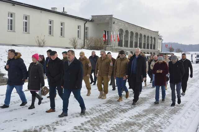 [FOTO] Minęło 80 lat od likwidacji obozu koncentracyjnego Gross-Rosen. Na terenie muzeum upamiętniono jubileusz