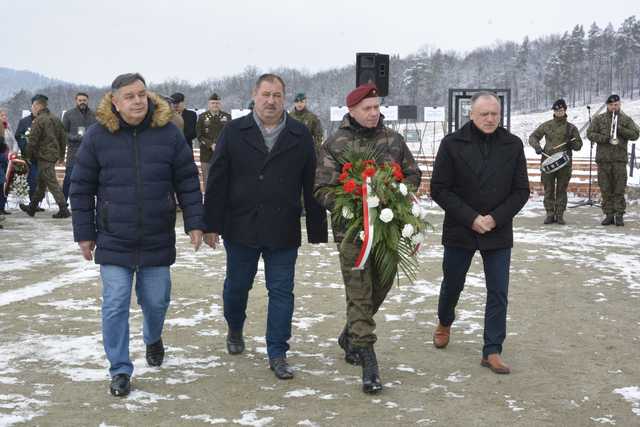 [FOTO] Minęło 80 lat od likwidacji obozu koncentracyjnego Gross-Rosen. Na terenie muzeum upamiętniono jubileusz