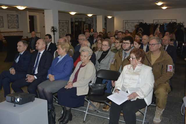 [FOTO] Minęło 80 lat od likwidacji obozu koncentracyjnego Gross-Rosen. Na terenie muzeum upamiętniono jubileusz