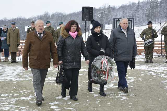 [FOTO] Minęło 80 lat od likwidacji obozu koncentracyjnego Gross-Rosen. Na terenie muzeum upamiętniono jubileusz