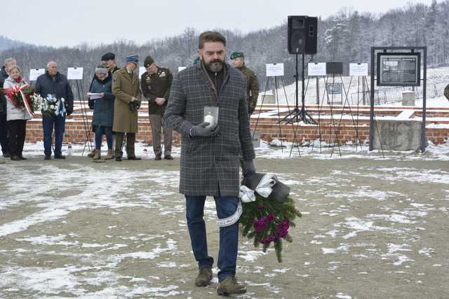 [FOTO] Minęło 80 lat od likwidacji obozu koncentracyjnego Gross-Rosen. Na terenie muzeum upamiętniono jubileusz