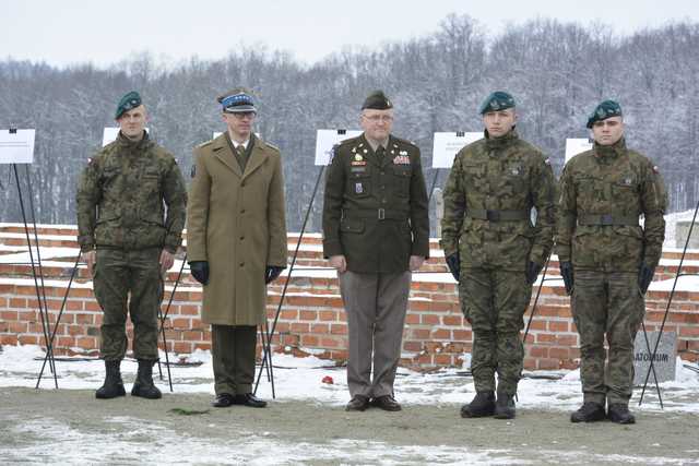 [FOTO] Minęło 80 lat od likwidacji obozu koncentracyjnego Gross-Rosen. Na terenie muzeum upamiętniono jubileusz