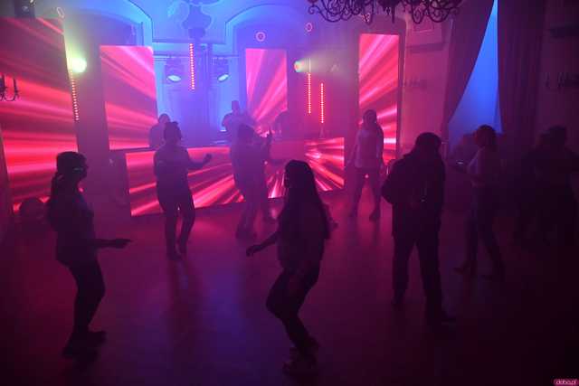[WIDEO/FOTO] Silent Disco w Muzeum Dawnego Kupiectwa po raz drugi. Główną ideą zwiększanie świadomości na temat depresji
