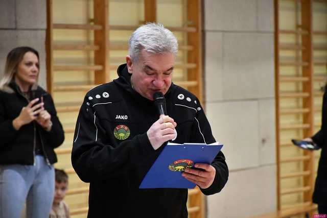 [WIDEO/FOTO] Młodzi piłkarze rywalizowali w Witoszowie Dolnym na Festiwalu Halowej Piłki Nożnej