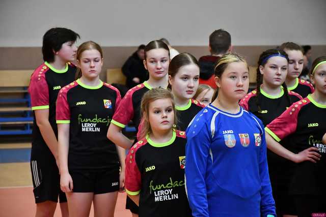 [WIDEO/FOTO] Młodzi piłkarze rywalizowali w Witoszowie Dolnym na Festiwalu Halowej Piłki Nożnej
