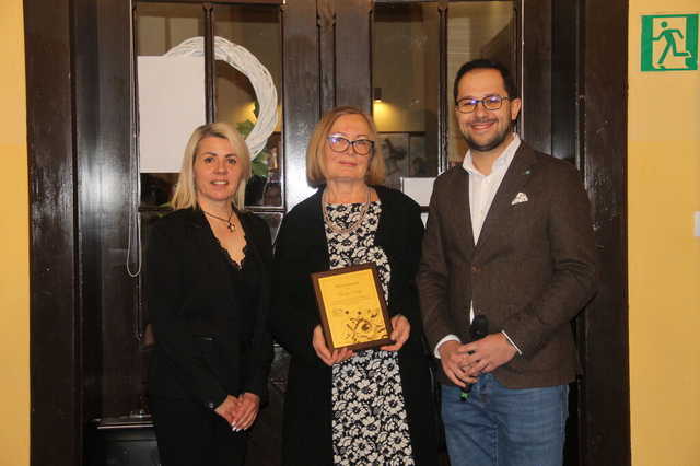 [FOTO] Twórcze Spojrzenie sekcji plastycznej dla dorosłych w Świebodzicach
