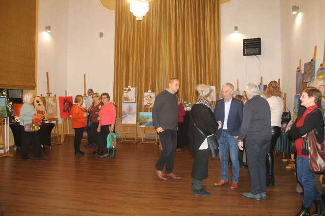 [FOTO] Twórcze Spojrzenie sekcji plastycznej dla dorosłych w Świebodzicach