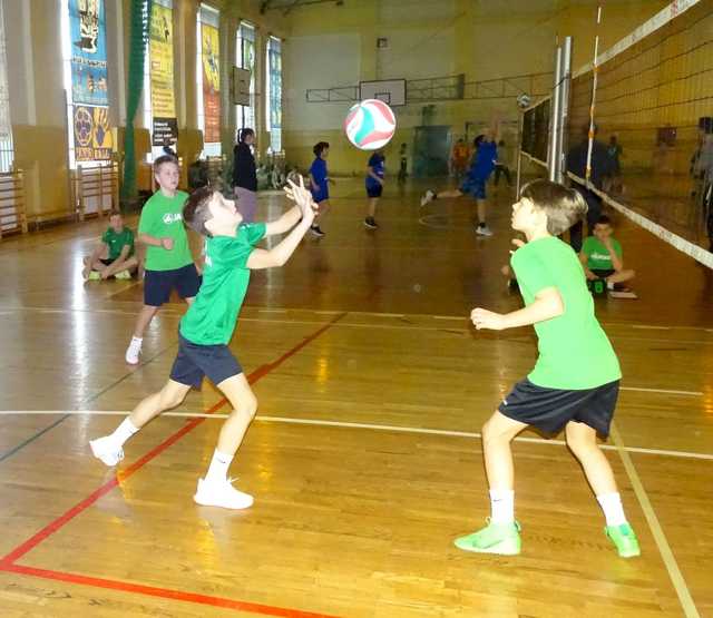 [FOTO] Za nami turniej siatkarskich trójek chłopców