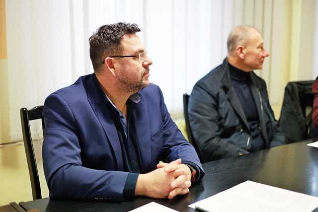 [FOTO] Kluby sportowe z gminy Żarów otrzymały dofinansowania