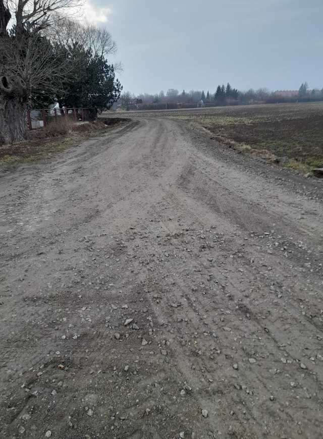 Wykonano prace naprawcze na ul. Malinowej w Strzegomiu