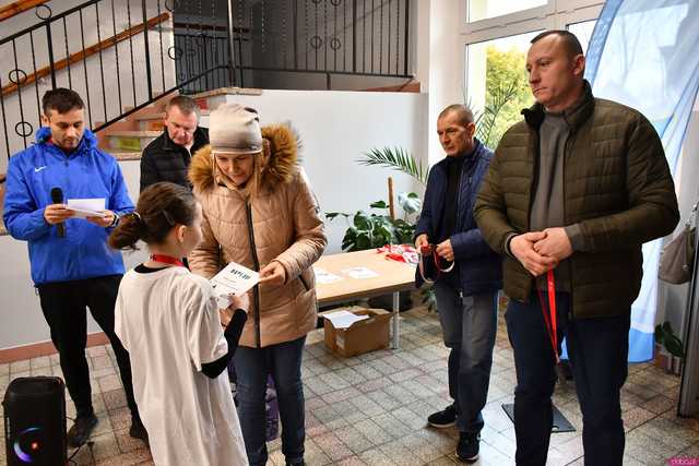 [FOTO] W Roztoce upamiętnili Żołnierzy Wyklętych i pobiegli Tropem Wilczym