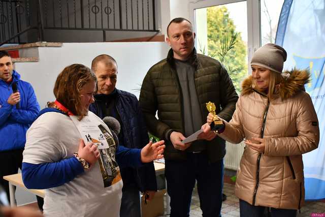 [FOTO] W Roztoce upamiętnili Żołnierzy Wyklętych i pobiegli Tropem Wilczym