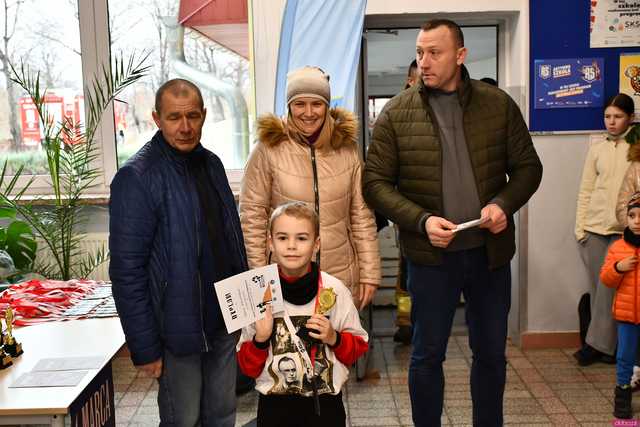 [FOTO] W Roztoce upamiętnili Żołnierzy Wyklętych i pobiegli Tropem Wilczym