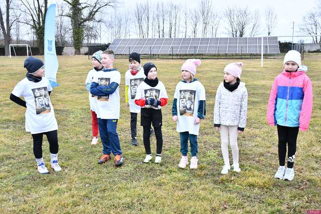 [FOTO] W Roztoce upamiętnili Żołnierzy Wyklętych i pobiegli Tropem Wilczym