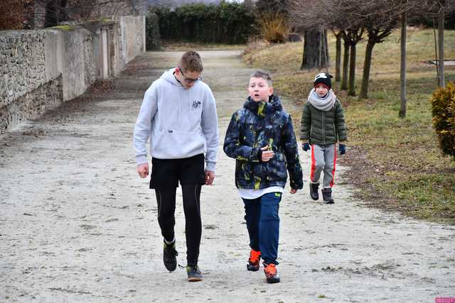 [FOTO] W Roztoce upamiętnili Żołnierzy Wyklętych i pobiegli Tropem Wilczym