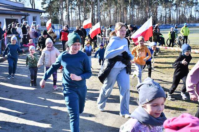 [FOTO] Utrwalili pamięć o bohaterach podczas Biegu Tropem Wilczym i Pikniku Pamięci w Jaworzynie Śląskiej