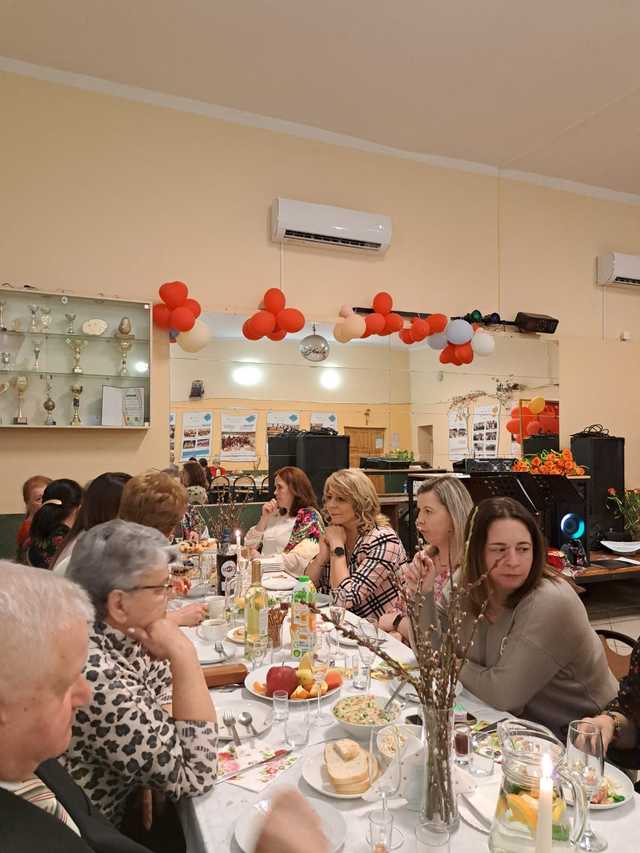 [FOTO] Mieszkanki Kalna świętowały Dzień Kobiet