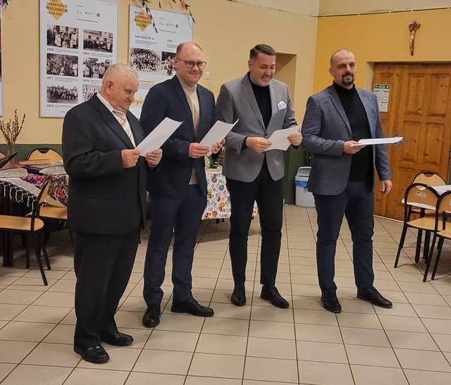 [FOTO] Mieszkanki Kalna świętowały Dzień Kobiet