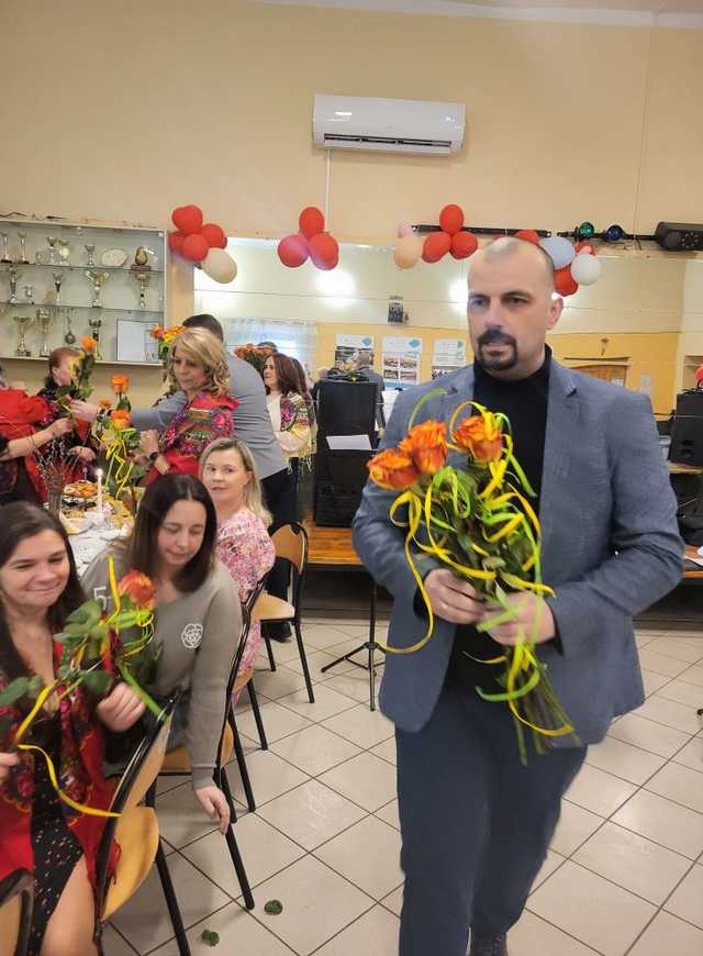 [FOTO] Mieszkanki Kalna świętowały Dzień Kobiet