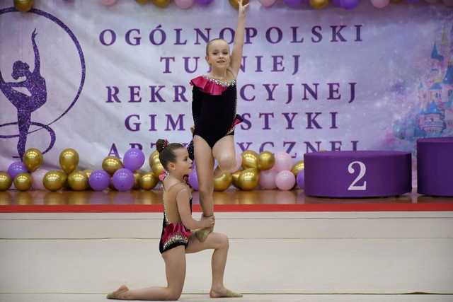 [FOTO] W Świebodzicach rywalizowały gimnastyczki z całego kraju