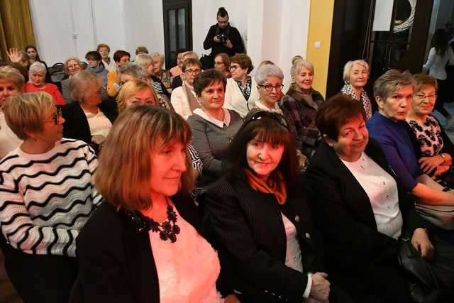 [FOTO] Kobiety w samorządzie. Spotkanie z okazji Dnia Kobiet w Świebodzicach