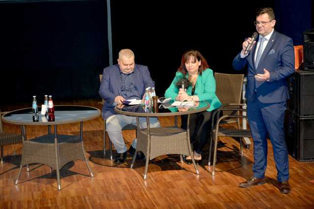 [FOTO] W Strzegomiu rozmawiano o szansach i wyzwaniach rolnictwa i życia na wsi