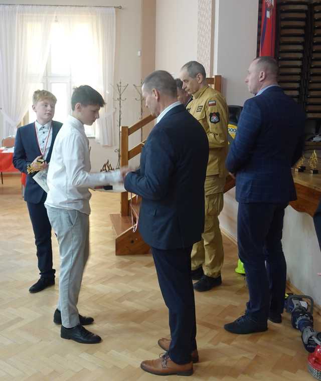[FOTO] Rozstrzygnięto Turniej Wiedzy Pożarniczej gminy Dobromierz