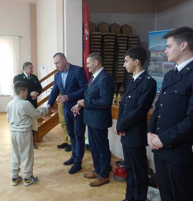 [FOTO] Rozstrzygnięto Turniej Wiedzy Pożarniczej gminy Dobromierz
