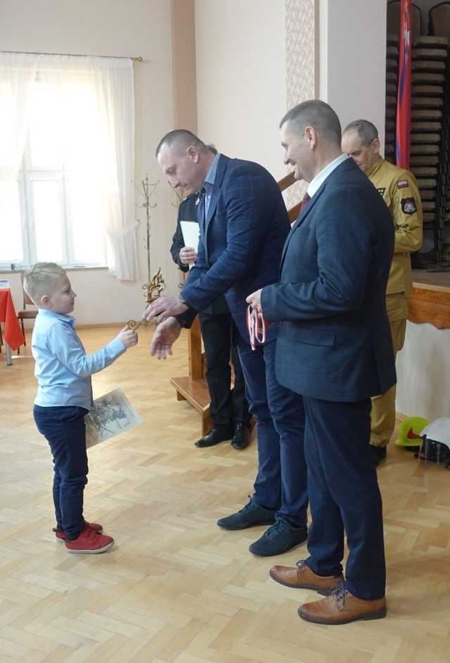 [FOTO] Rozstrzygnięto Turniej Wiedzy Pożarniczej gminy Dobromierz