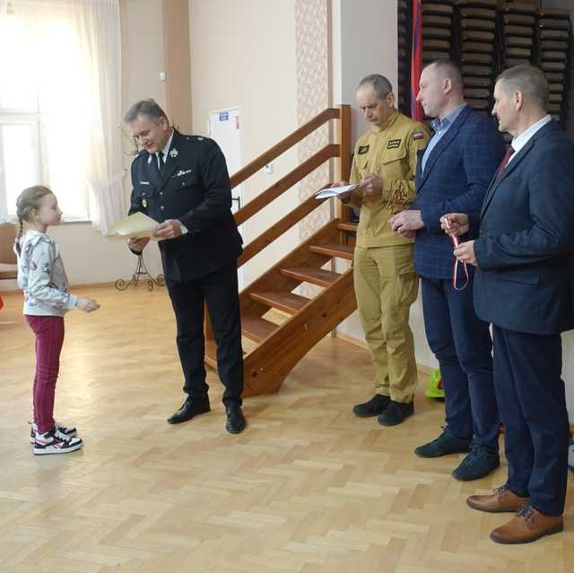 [FOTO] Rozstrzygnięto Turniej Wiedzy Pożarniczej gminy Dobromierz