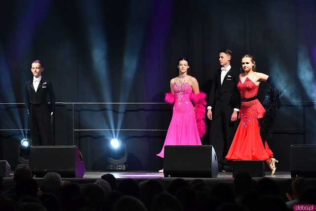 [WIDEO/FOTO] Ależ zabawa! Zespół Weekend zagrał dla kobiet z gminy Dobromierz