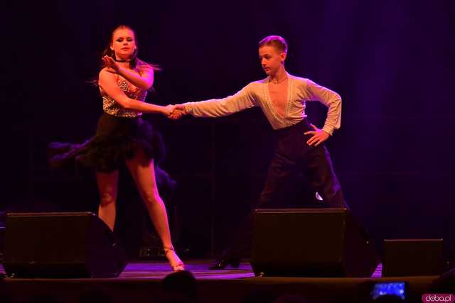 [WIDEO/FOTO] Ależ zabawa! Zespół Weekend zagrał dla kobiet z gminy Dobromierz