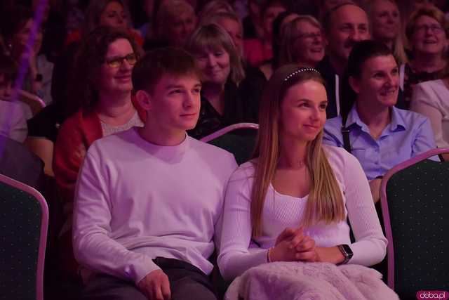 [WIDEO/FOTO] Ależ zabawa! Zespół Weekend zagrał dla kobiet z gminy Dobromierz